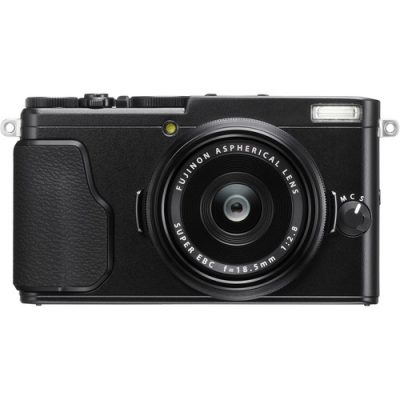 FUJIFILM X70