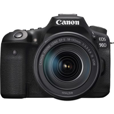 Canon EOS 90D with 18-135mm Lens